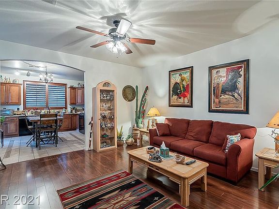 5th image of 231 Ventana Heights St