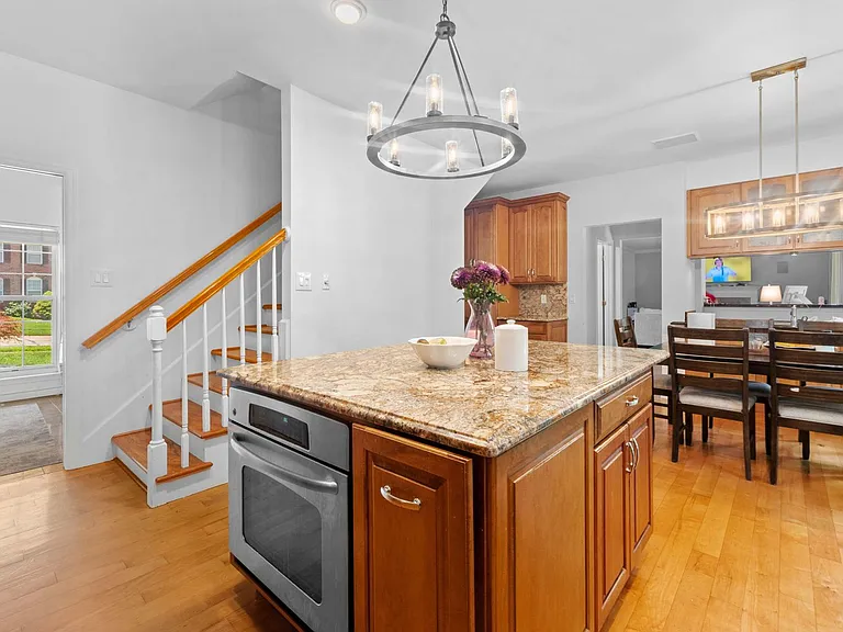 16611 Highland Summit Dr — Photo 38
