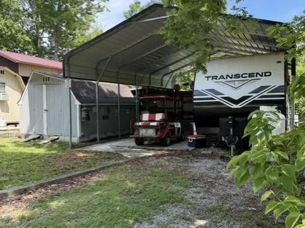 215 Honeysuckle Dr, Crossville, TN 38571