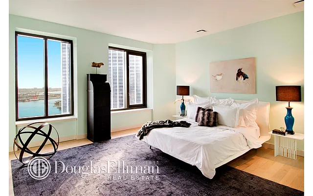 Rented by Douglas Elliman | media 49