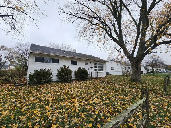 5 Rowland Dr, Fairborn, OH 45324