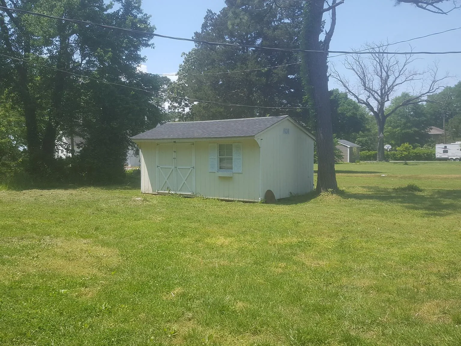 2 bed, 1.5 bath, 906 sqft, $1,700 — Photo 3