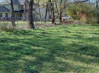 104 Getzendaner St, Waxahachie, TX 75165