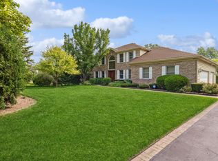 555 Anthony Trl, Northbrook, IL 60062