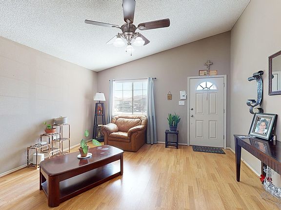 4th image of 2809 Mesa Rock Pl