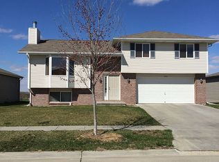 2856 W Arlington St, Lincoln, NE 68522