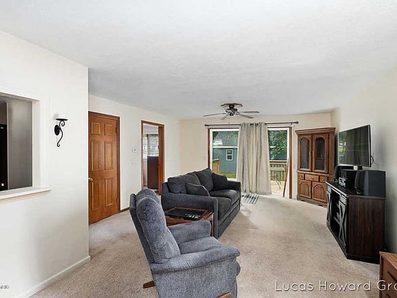 5th image of 1301 Edith Ave NE
