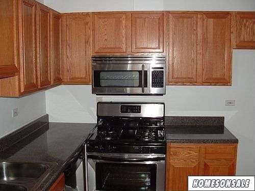 2nd image of 4714 S Saint Lawrence Ave