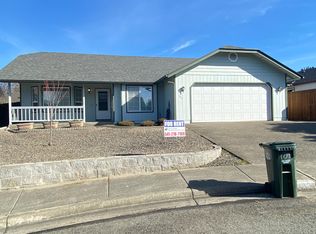 103 Sweetbriar Cir, Grants Pass, OR 97527