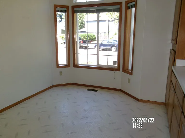 1431 SW Birdie Dr — Photo 15