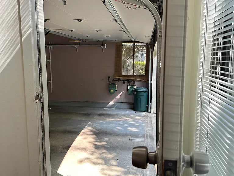 74 Park Gate Dr — Photo 35