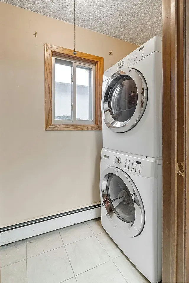 2 bed, 864 sqft, $1,650 — Photo 4