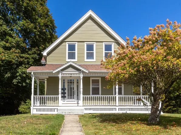 137 Tremont St, Taunton, MA 02780