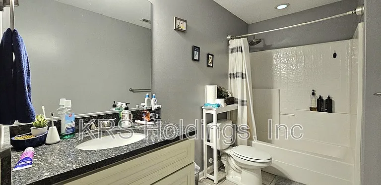 7721 Cortlandt Pl — Photo 25