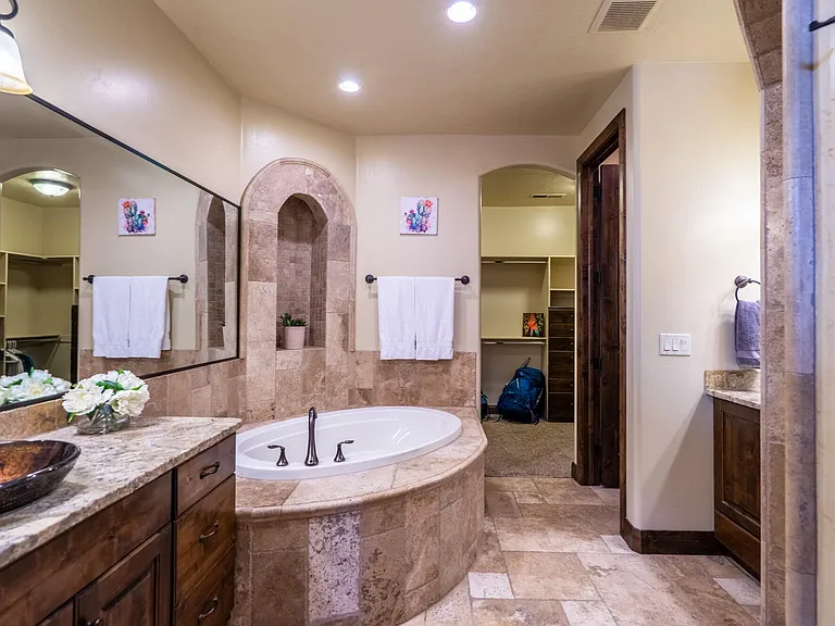 2732 S 4010 W — Photo 35