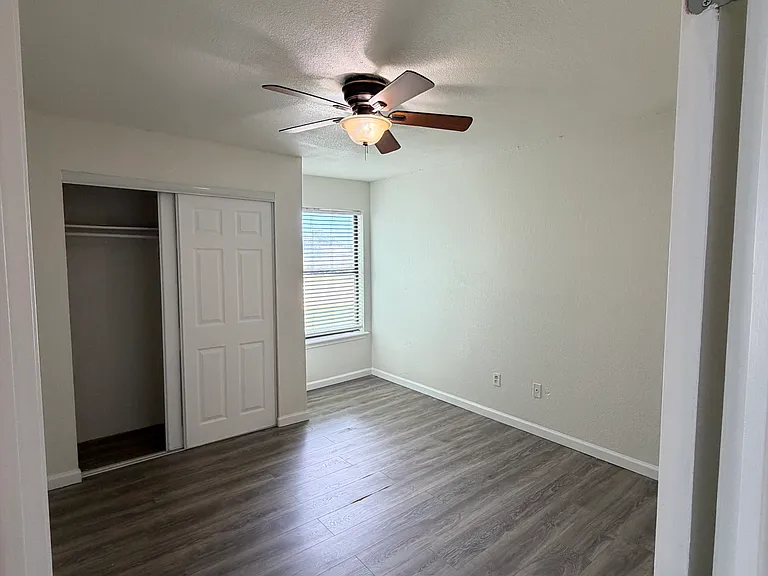 11520 N May Ave #206 — Photo 14