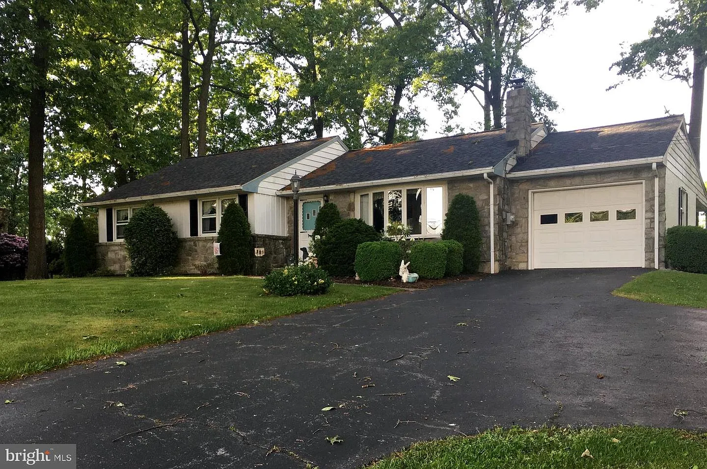 24 W Conestoga Rd photo 1