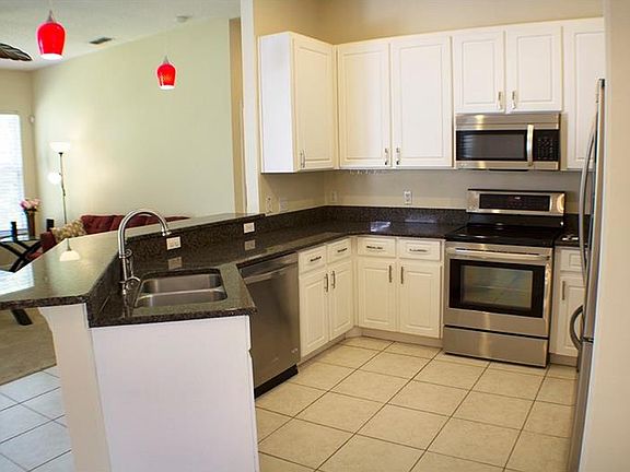 5th image of 1705 Oakwood Estates Dr