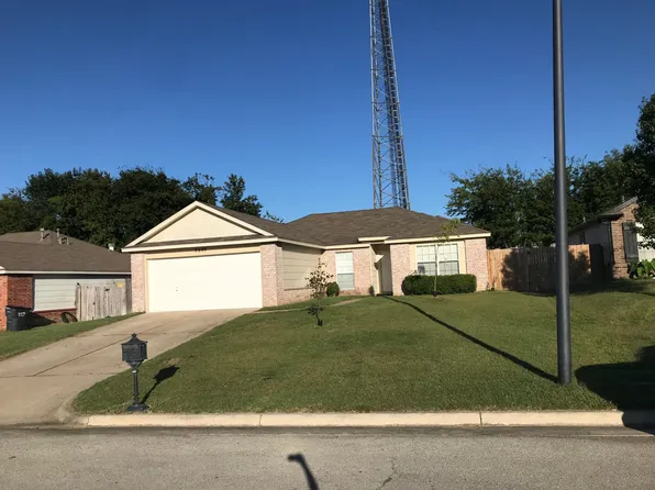 3005 Village Dr, Catoosa, OK 74015