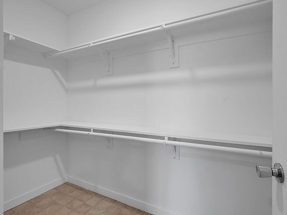 5th image of 11834-11836 Strathern St #11834