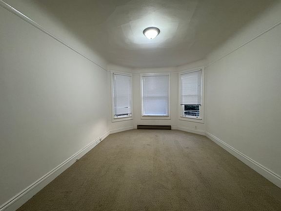 4th image of 1641 Washington St #7