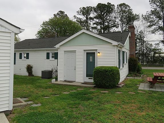 5th image of 213 Village Pkwy