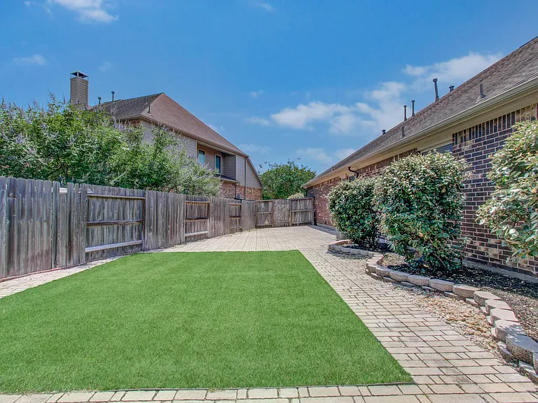 28666 Pleasant Forest Dr — Photo 48