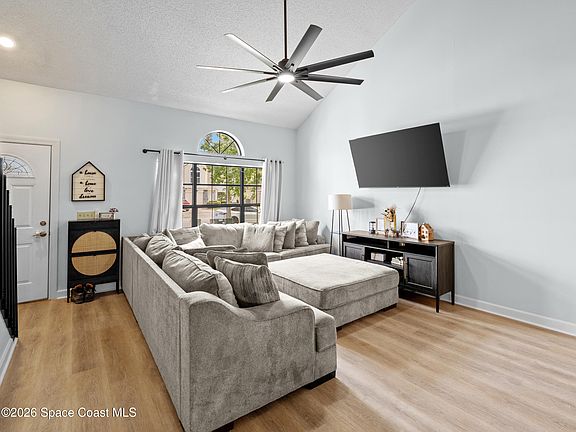 3rd image of 1680 Clover Cir