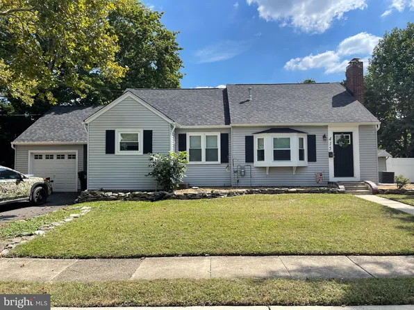 415 Lake Ave, Pitman, NJ 08071