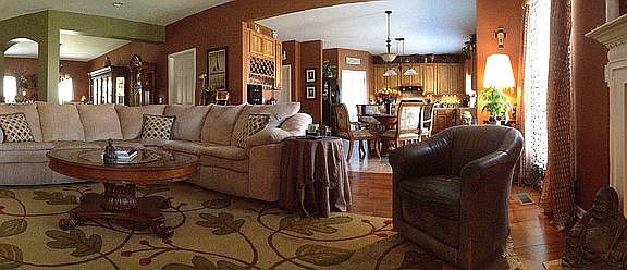 Living room, kitchen and din