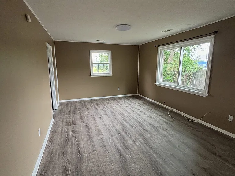 Westfall Rd — Photo 11