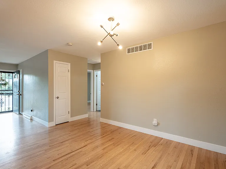 2696 S Norman Ct — Photo 12