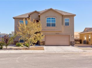 480 Hollywood Dr, Horizon City, TX 79928
