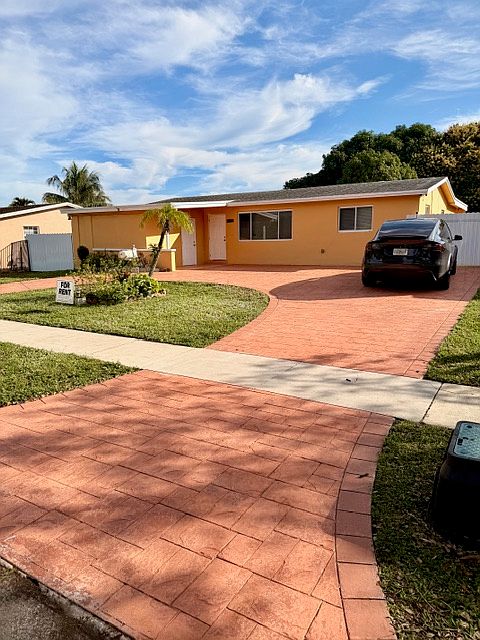 1st image of 2801 N 74th Ave