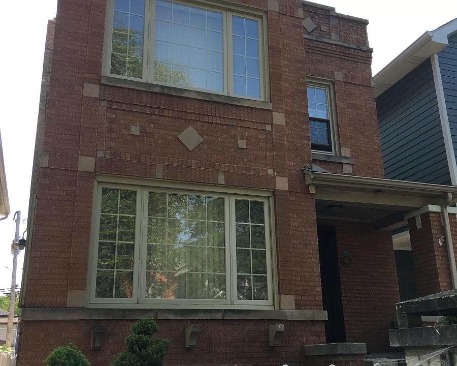 1st image of 2726 N Hamlin Ave #1