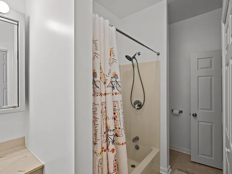 110 N Church St — Photo 14