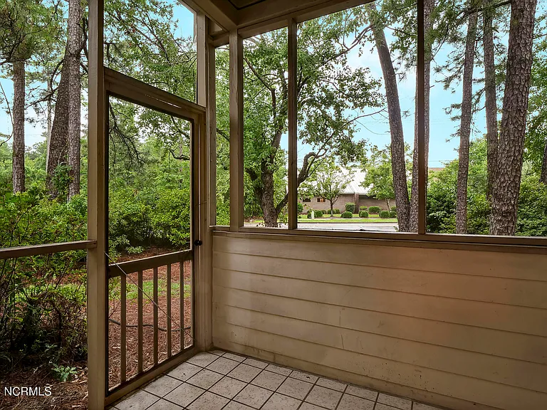 115 Longstreet Dr #101 — Photo 19
