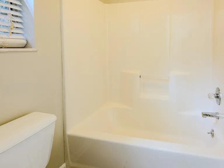 843 Claybrook Ct — Photo 15