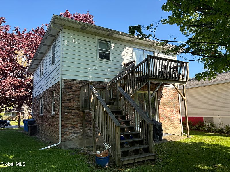 5th image of 431-433 W Lawrence Street