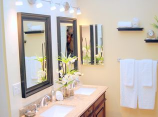 108 Clearbrook Ln APT A, Costa Mesa, CA 92626