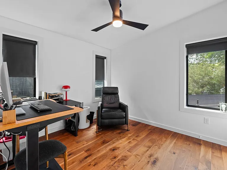 3205 Locke Ln — Photo 17