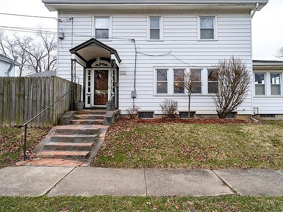 4th image of 3222 Wayne Ave