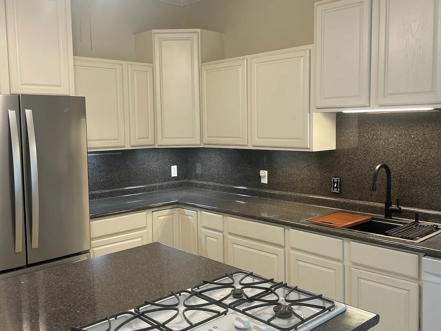 3 bed, 3.5 bath, 1700 sqft, $1,800 — Photo 4
