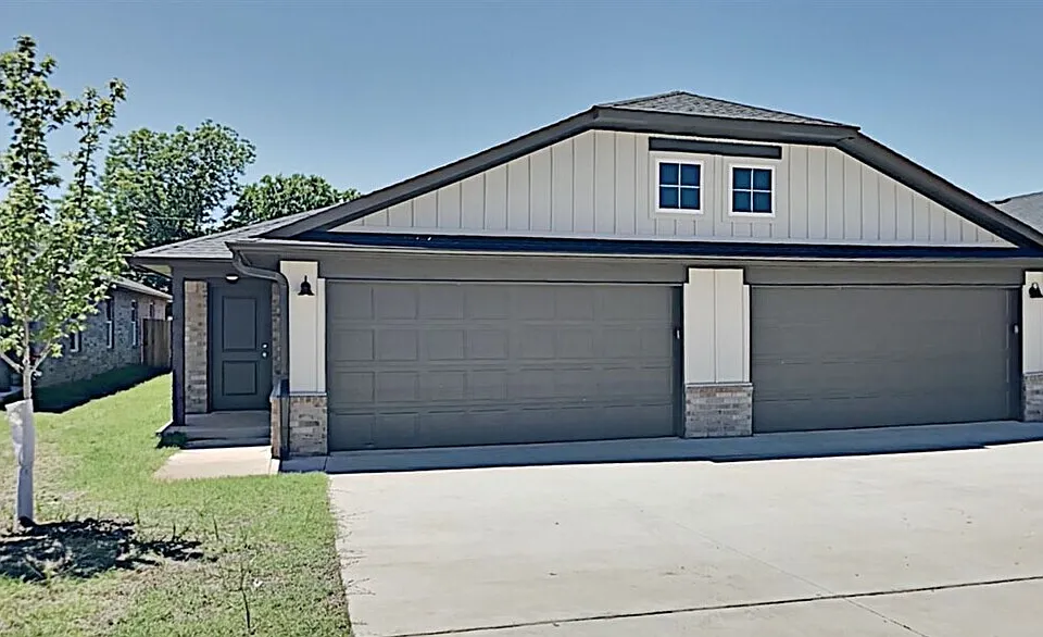 1513 Morton Ave