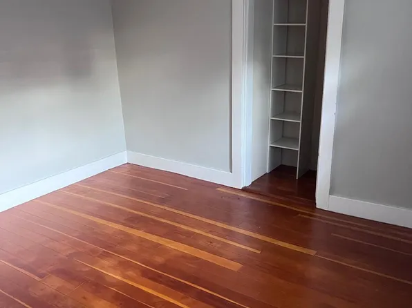 50 Pleasant St APT 4, Northborough, MA 01532