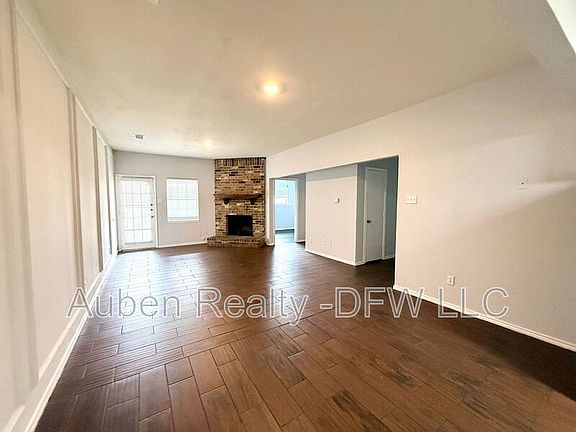 3rd image of 1020 Vera Ct