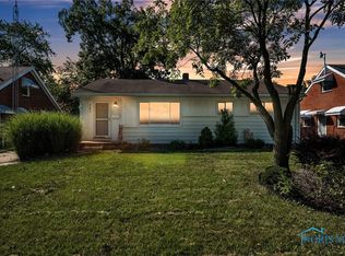 747 Sandralee Dr, Toledo, OH 43612