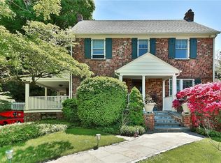 12 Highland Ter, Pleasantville, NY 10570