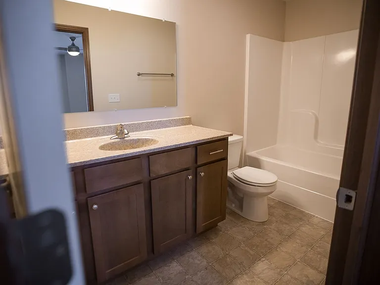 Hickory Hill Residences-Apartments — Photo 12