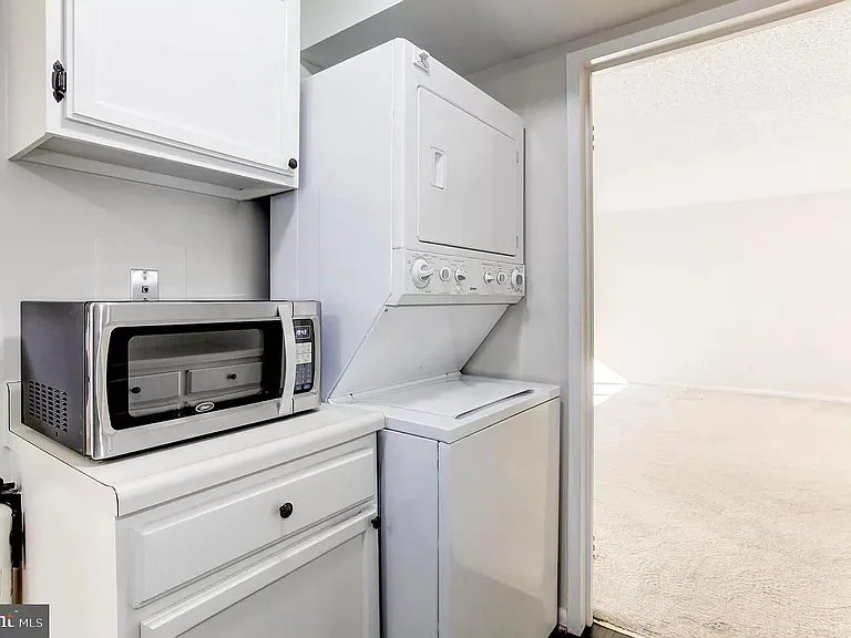 11841 Shire Ct #11 — Photo 12